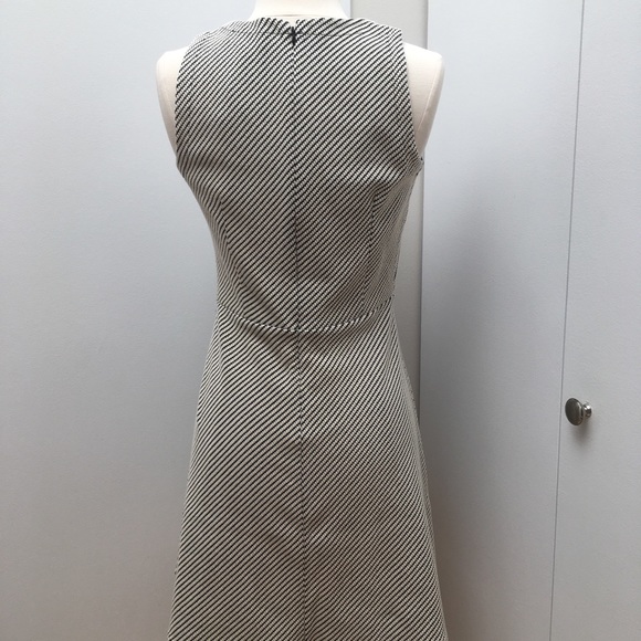 NWT Ann Taylor LOFT casual dress - Picture 2 of 4